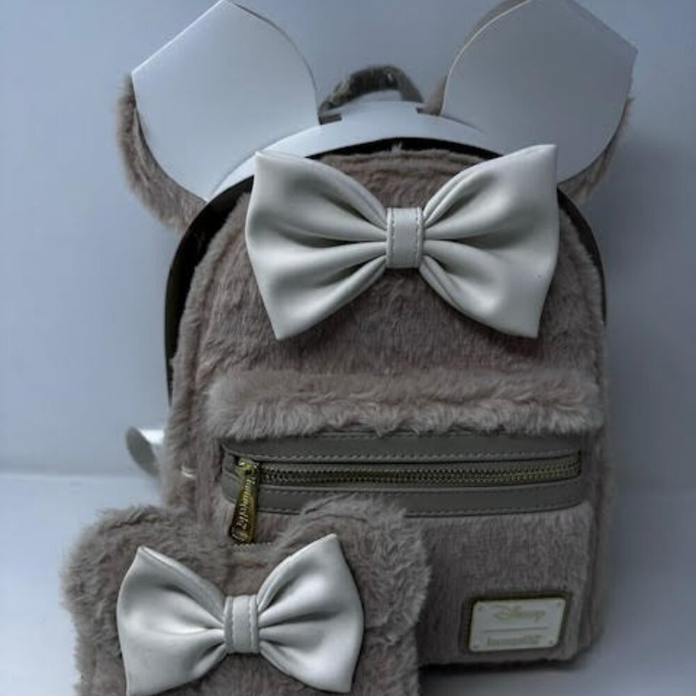 Loungefly Disney Minnie Mouse Faux Fur Mini Backpack and Wallet set NWT​